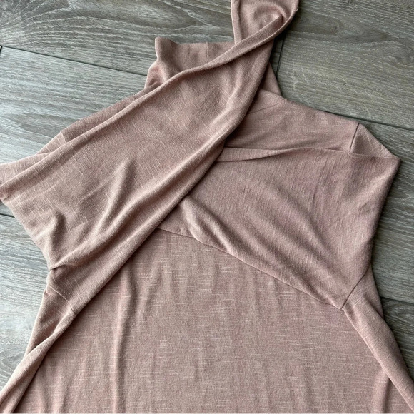 Super Soft Plush Turtleneck Sharkbite Hem Tunic Sweatshirt - Picture 15 of 16
